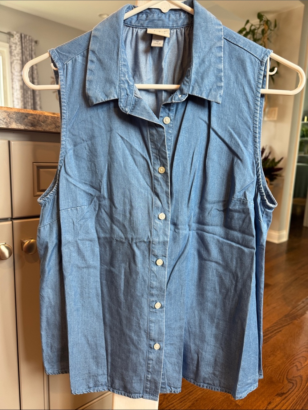 a new day Sleeveless Chambray Button-Down Shirt - Blue